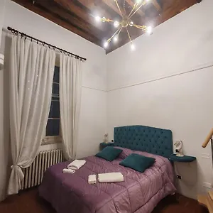 Corte Aranci Deluxe In Historic Center Of Appartamento
