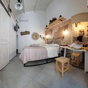 squisita-home.sicilyhotelsitaly.net/
